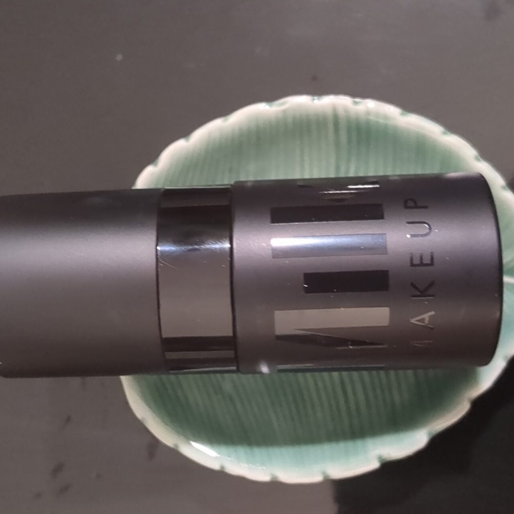 Matte Setting Spray - Picture 4 of 4